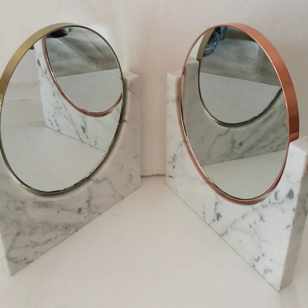 大理石の丸鏡