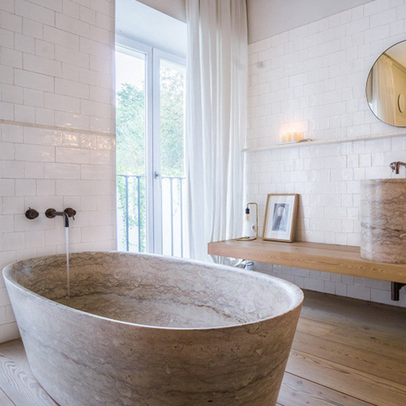 自立型浴槽 茶色の大理石の浴槽