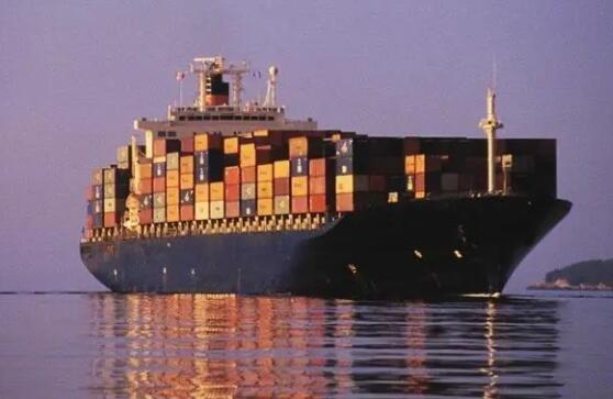 貨物を節約するために大理石を海上輸送するにはどうすればよいでしょうか?