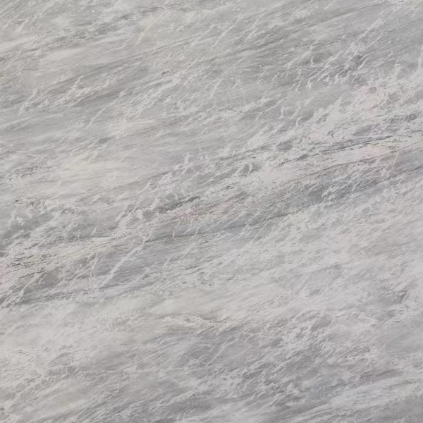 青い川の水の月